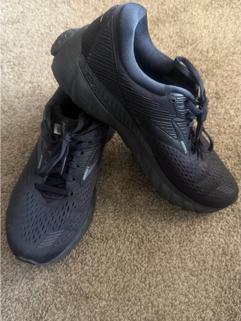 Brooks Men's Athletic Running Shoes - Black